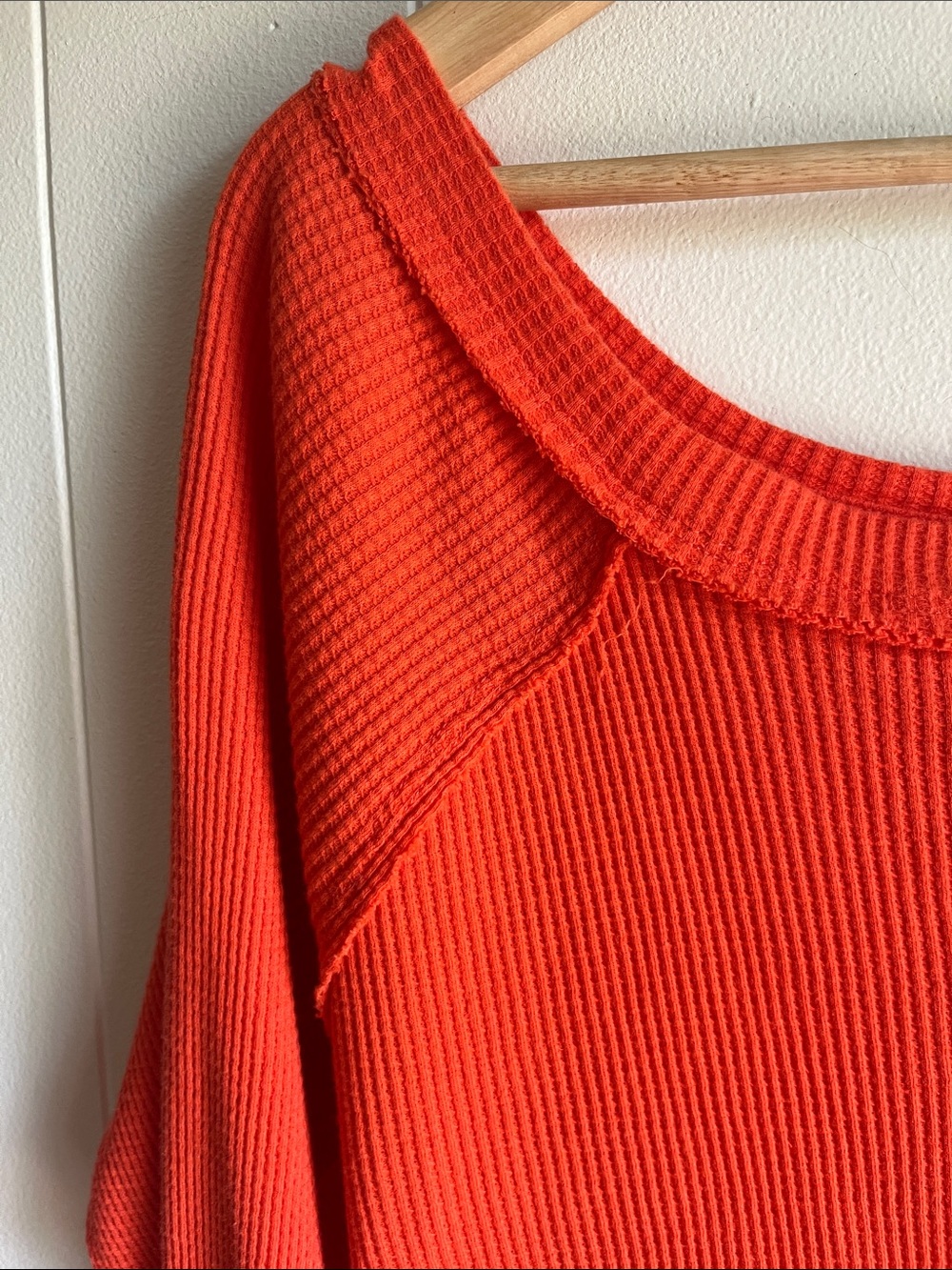We The Free Off-the-Shoulder Snowy Thermal Tee Heat Wave Orange  Sz Sm - Picture 8 of 11